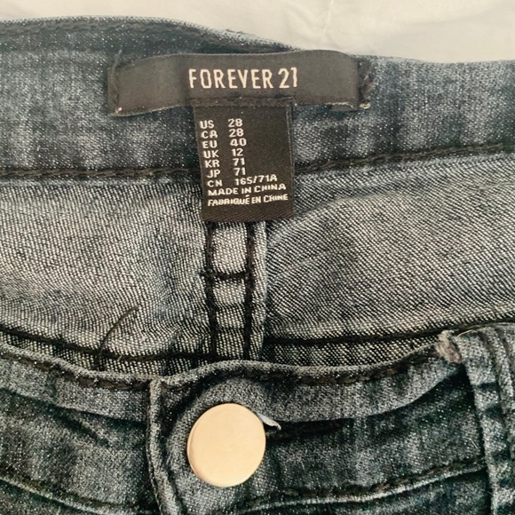 Jeans - Picture 3 of 3